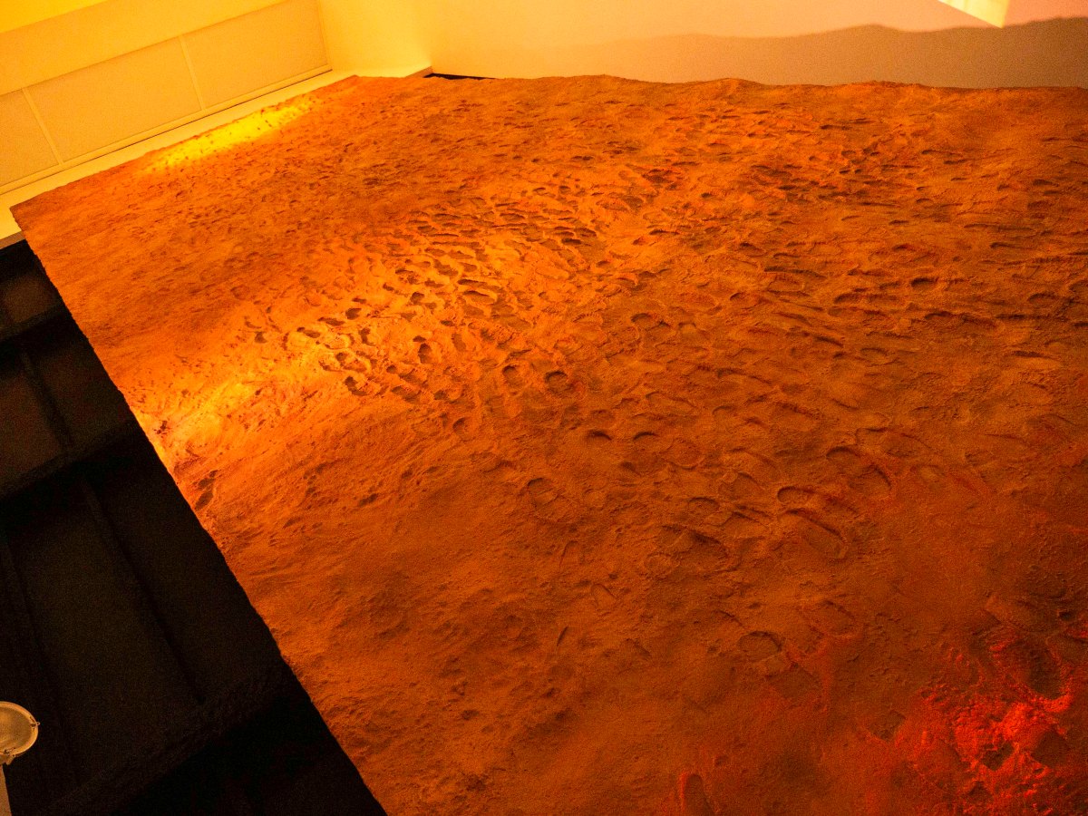 La llibertat viu lluny d’aquí, i això és&nbsp;l’exili